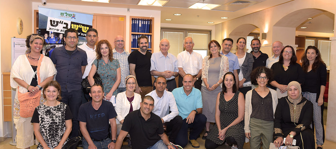 Graduates of the Mandel Center for Leadership in the Negev